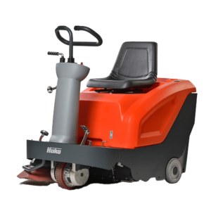 B800R ride-on sweeper