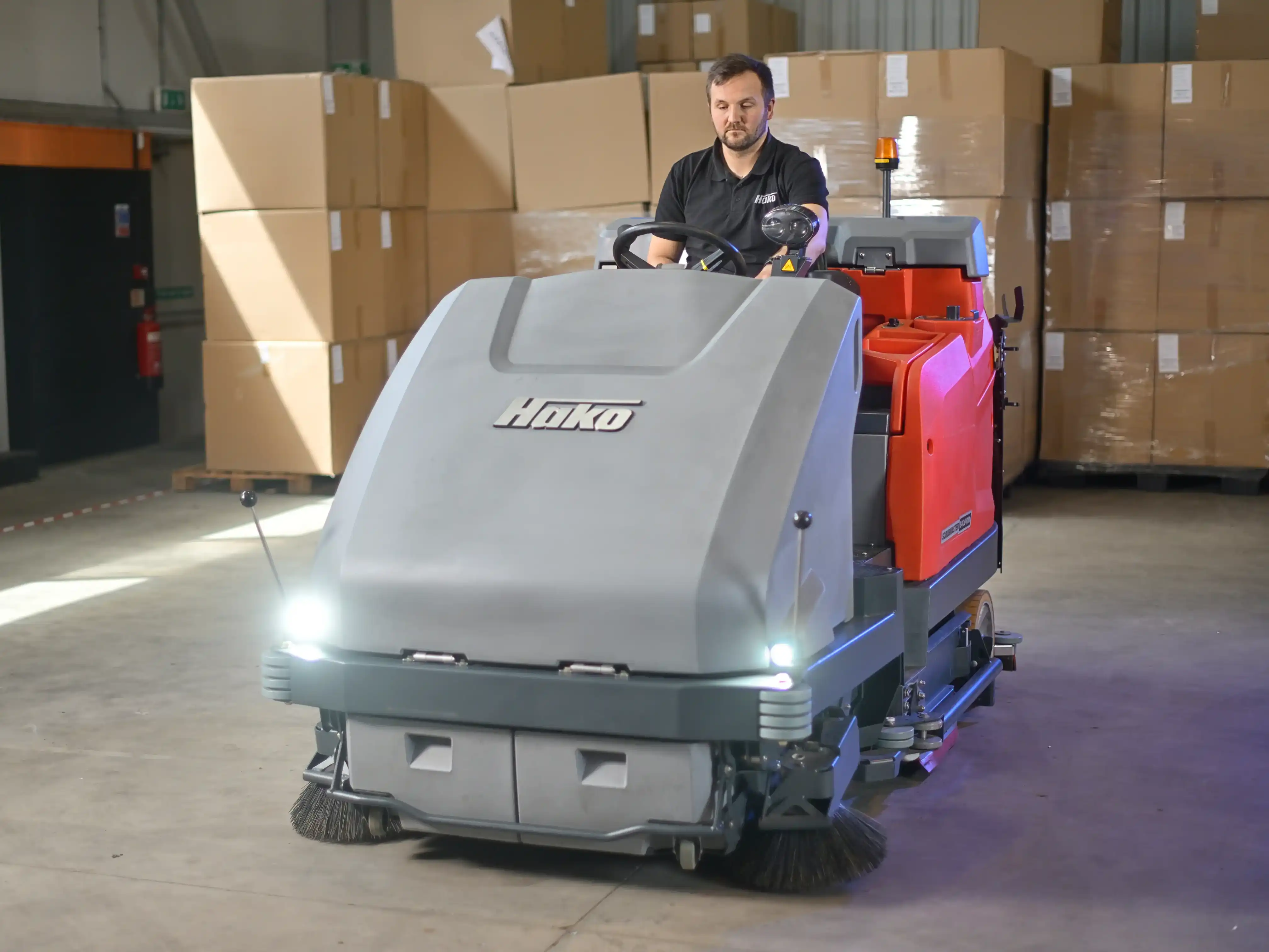 Hako Large Scrubber or sweeper Hako Large Scrubber or sweeper